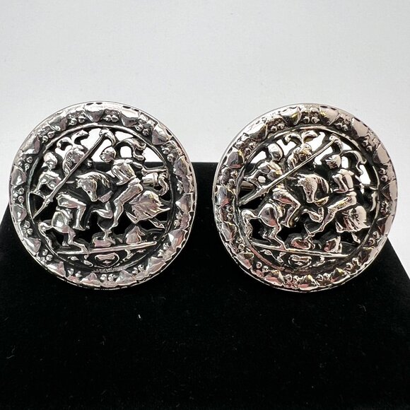 Medieval Renaissance Scene Cuff Links - Picture 2 of 5